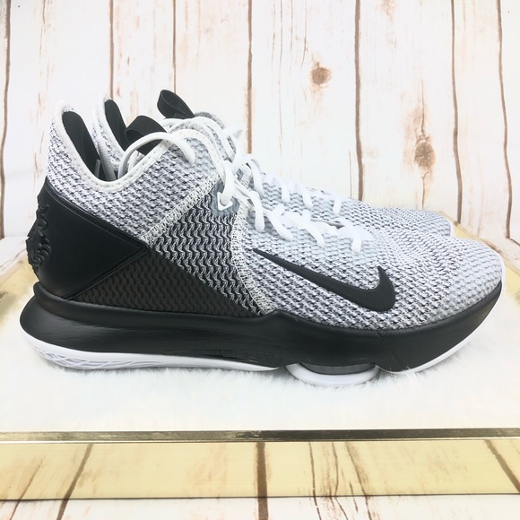 Nike LeBron Witness 4 White Black New - Picture 3 of 10